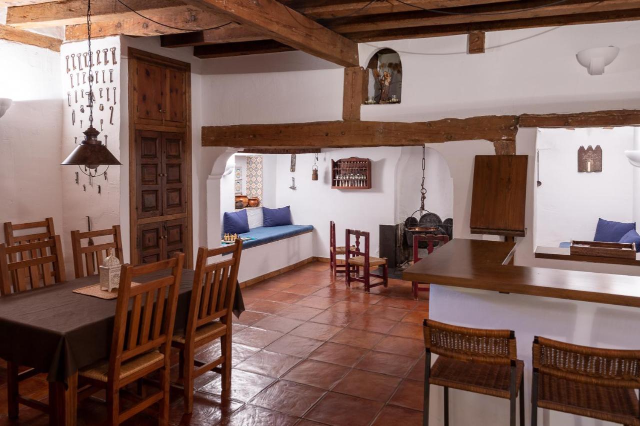 La Casa Grande Pension Talayuelas  Buitenkant foto