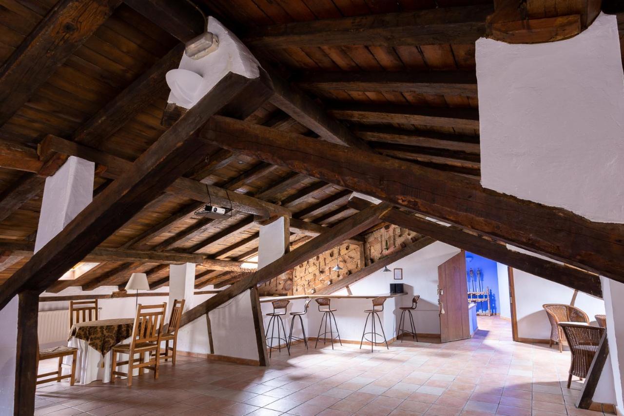 La Casa Grande Pension Talayuelas  Buitenkant foto