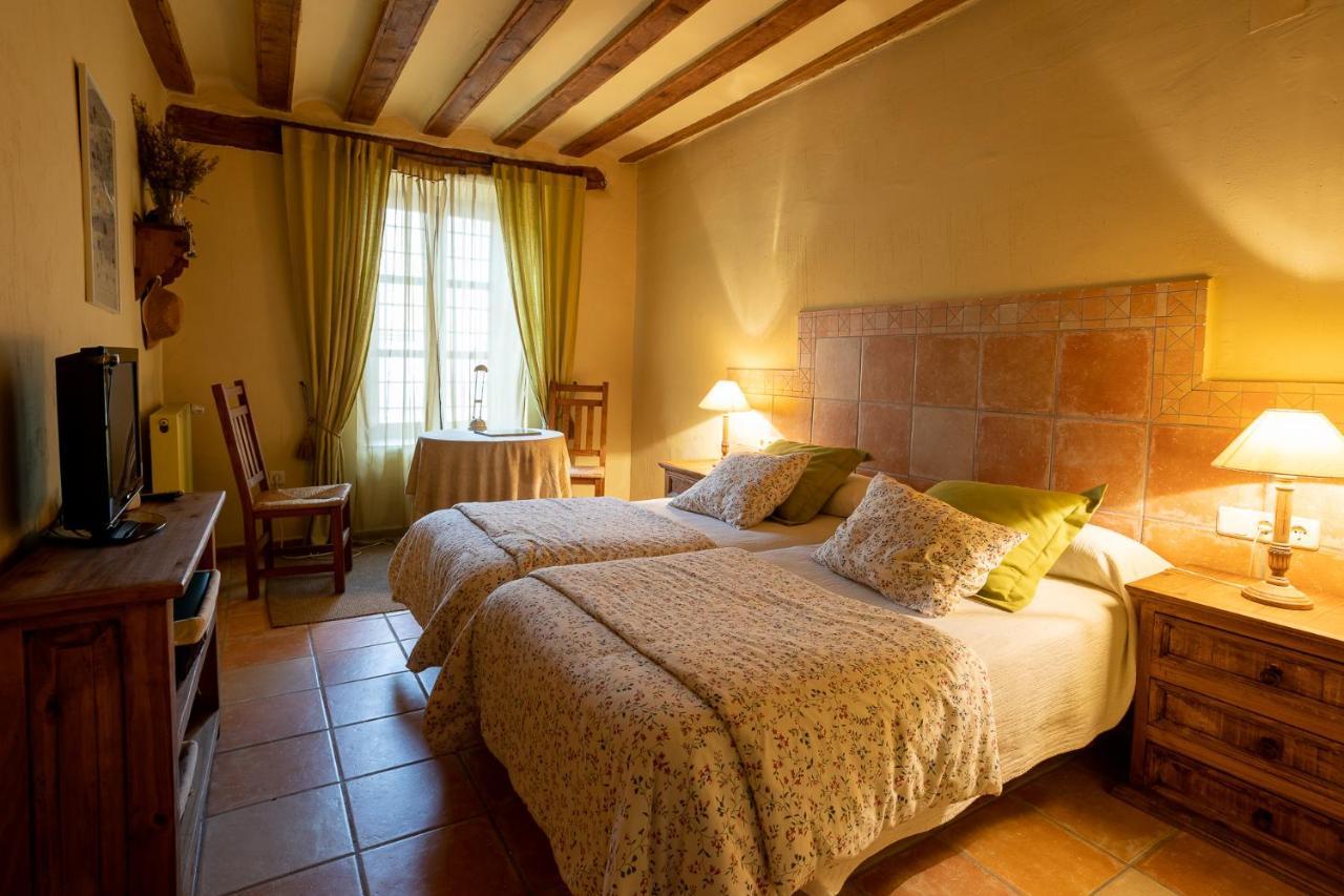 La Casa Grande Pension Talayuelas  Buitenkant foto